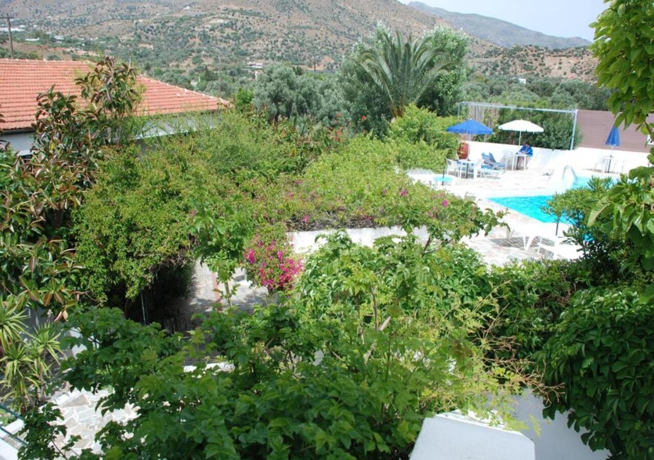 Sunningdale Hotel Agia Galini Esterno foto