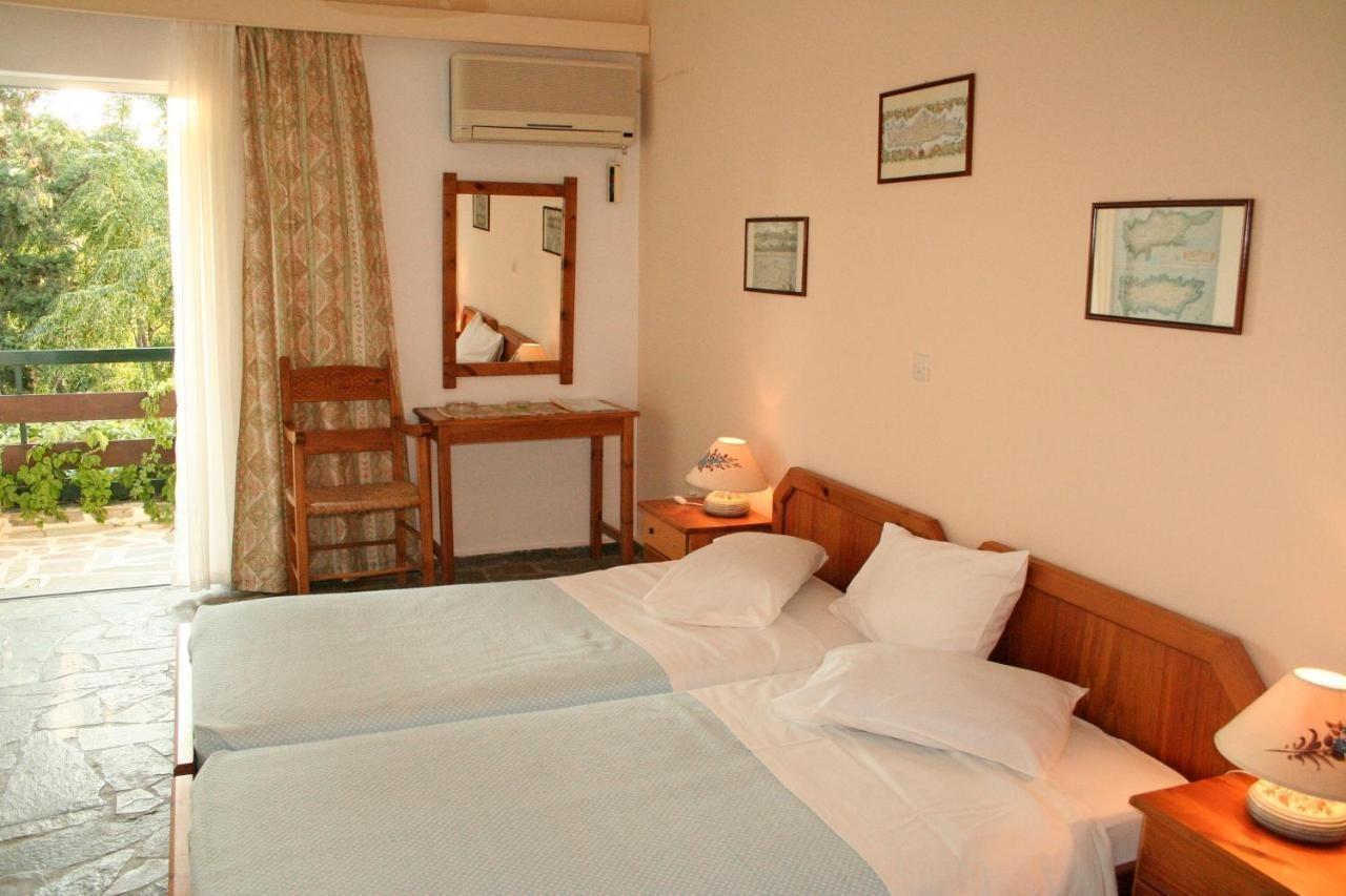 Sunningdale Hotel Agia Galini Esterno foto