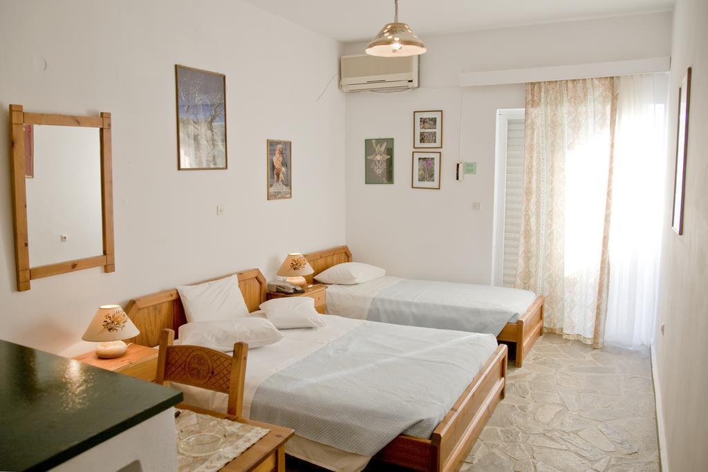 Sunningdale Hotel Agia Galini Esterno foto
